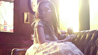 G.E.M. 鄧紫棋 -於是 Therefore (Lyrics)