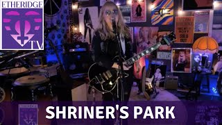 Melissa Etheridge Sings 'Shriner's Park'