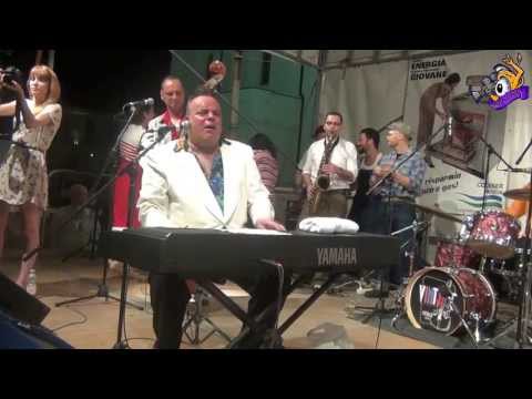 ▲Mike Sanchez - Live at Vintage Roots Festival 2013