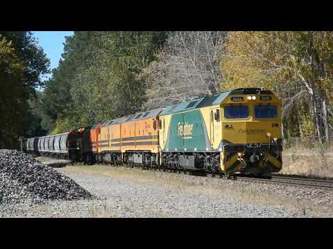 G533 leads 5 locomotive Tailem Bend Grain Train 2182S - 04/04/2021