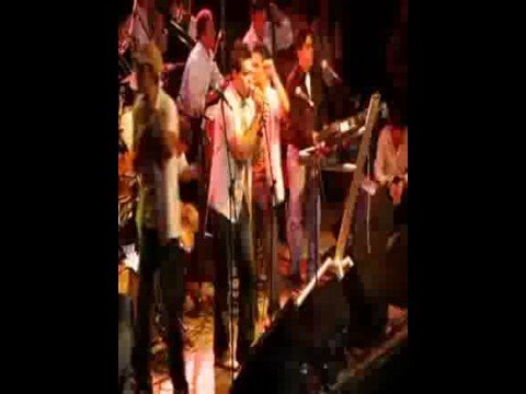 Adolescentes orquesta-se acabo el amor