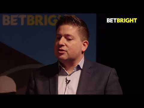 Who is David Jennings backing for the Ryanair Chase?