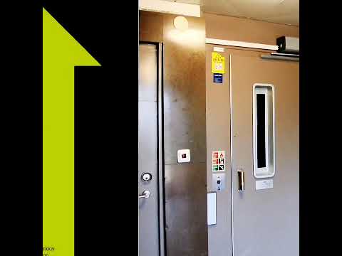 Manual Door Passenger Lifts