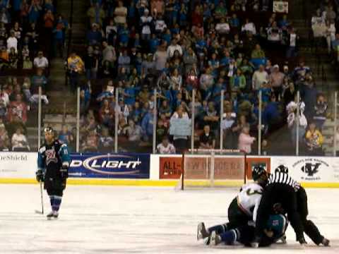 David Simoes vs Neil Clark