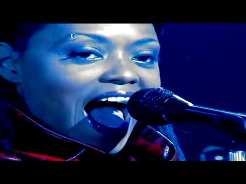 N'Dea Davenport - Can't Hide Love (Feat. DJ Cut Killer & DJ Abdel) Live