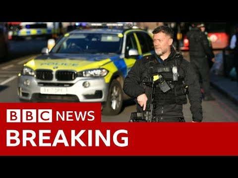 London Bridge: People 'injured' in incident - BBC News