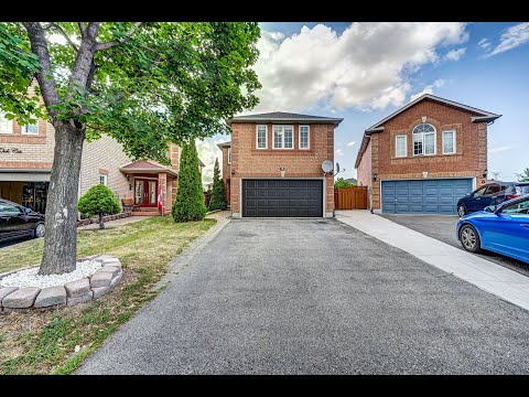 6 Flaming Oak Court, Brampton