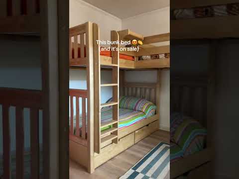 The Coolest Triple Bunk-and it’s on sale! Perfect for siblings and sleepovers. #blackfriday #bunkbed