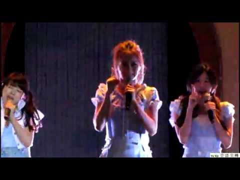 [FANCAM] 111104 Multicultural Family Concert - Girl's Day 'Hug Me Once' by KJY