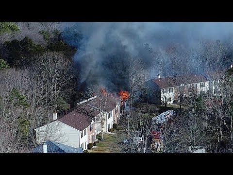 Mattix Run Townhouse Fire 2017-12-13 Raw Video
