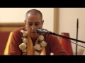 Niranjana Swami chants Jaya Radha Madhava ...