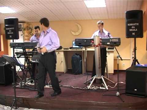 Formatia Romantic din Braila - Toarna in pahare si Spune mos batran.mpg