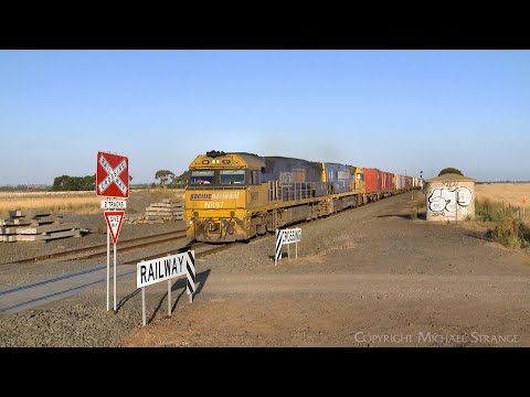 5MA5 Pacific National Container Train At Buchter Road (9/2/2023) - PoathTV Australian Railways