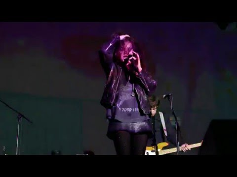 Sky Ferreira - Omanko LIVE HD (2014) Los Angeles Belasco Theater