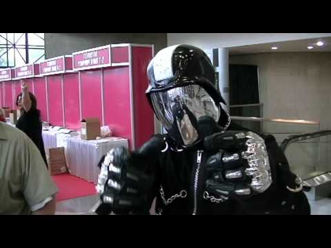 NYC Comic Con 2011 Cobra Commander Watches Lost In TV Land