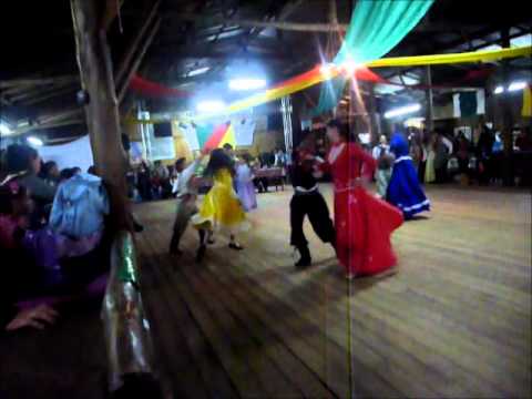 Tifani e Welligton Danças de Salão