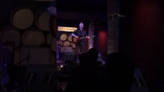 Billy Bragg at City Winery NYC -Hangknot, Slipknot