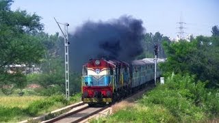 preview picture of video '(HD) Video of ALCo hauled Karnataka Express At Hennur, Bangalore.'