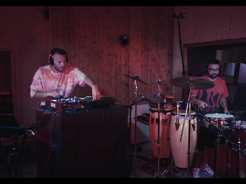 DELIUAN ft. LEX - LIVE SESSION (djset + percussion)