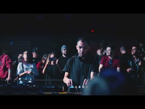 Paulo Foltz playing ‘Astral Projection’ @ Caos Campinas