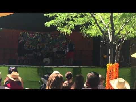 Rumelia performing Do Marr Ciften at Santa Fe International Folk Art Market 2015