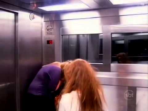 Pegadinha - Menina Fantasma no Elevador