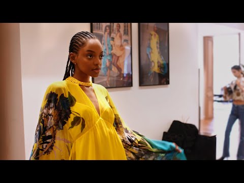 Tropical delight by Emanuel Ungaro, Paris Spring/Summer 2023 | FashionTV | FTV