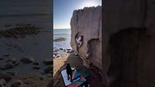 Video thumbnail of Scoop Dragon, 6b. Ogmore