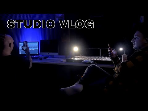 Wir produzieren einen Song! 🤩 (Studio VLOG | Azko & Moe247)