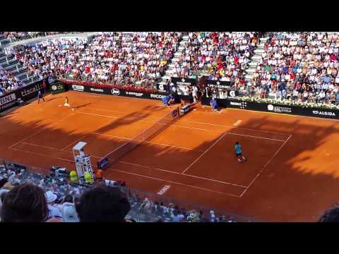 Federer hot shot vs Djokovic in 2015 Rome Final