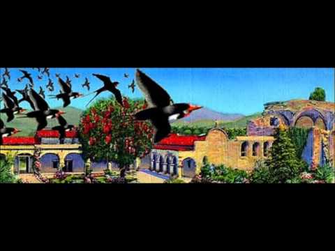 Bing Crosby - When the Swallows Come Back to Capistrano (1940 Radio Recording)