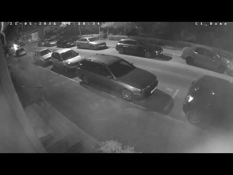 Imagini revoltătoare. Cum să furi bara unei mașini &icirc;n c&acirc;teva secunde!