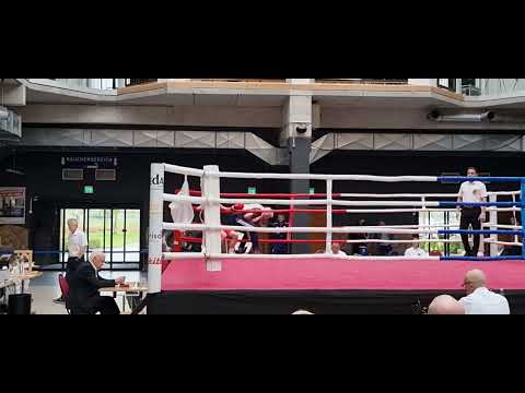 Deutsche Meisterschaft 50kg Bianka Balint rote Ecke Bayern vs.  MARQUARDT Ronja blau NRW