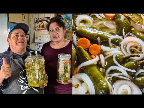Como Hacer Los Mejores Chiles Jalapeños Curtidos En Vinagre!🥕🌶🌿(Receta Especial)