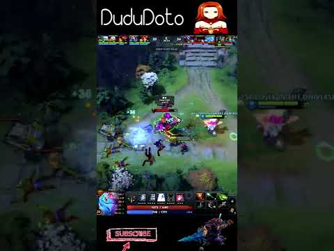 Midone puck is too strong he solo kill Chaos Knight! #shorts