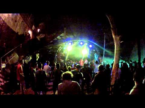 Riddim Tuffa feat Shanti-D - Outlook Festival 2013 / Mungo's Arena / /HD