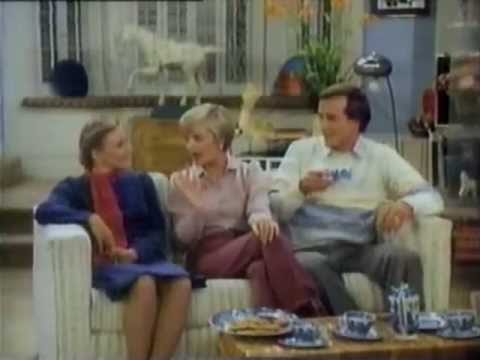 Brady Brides - The Mom Who Came To Dinner