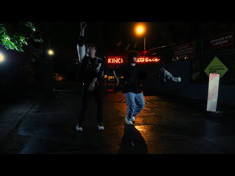 emkaix x whysowavy - BONJOUR MONSIEUR (🎥: pawko_shots)