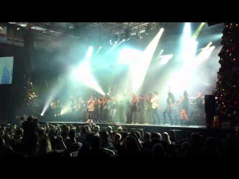 Julgalan 2011 avslutningsmedley, Freja Leona, Charlotte Perelli, Brolle, Danny Saucedo