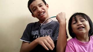 Download lagu Viral....anak kecil nangis sekalian main raket mp3