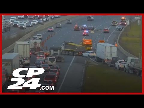 All lanes closed on NB Hwy. 400 at Hwy. 401 after crash