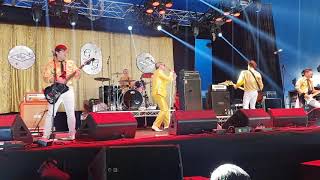 Me First and the Gimme Gimmes - Heart Of Glass - Live at Download Melbourne Australia - 11/3/2019