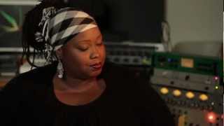 Interview Shirma Rouse @ iET (Kitchen Concerts 1st Edition)