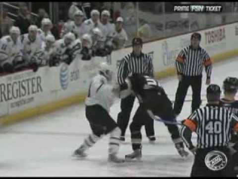 Krys Barch vs Travis Moen