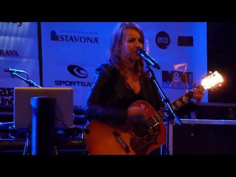 Katarína Knechtová - Hlava vinná, telo nevinné (Ústí nad Orlicí, Město v pohybu 2013)