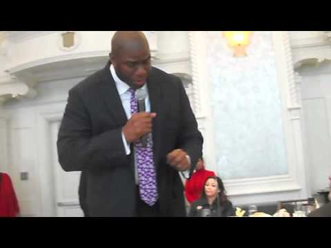 Magic Johnson offers business advice