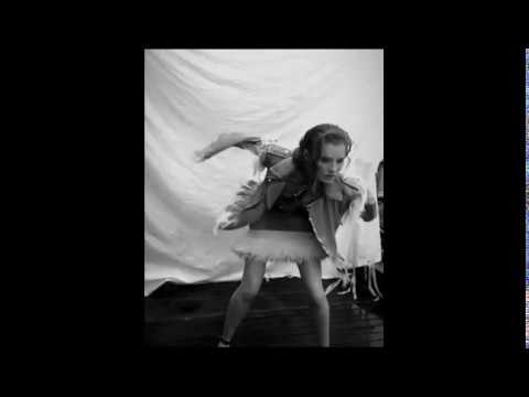 Top Model - Alexina Graham