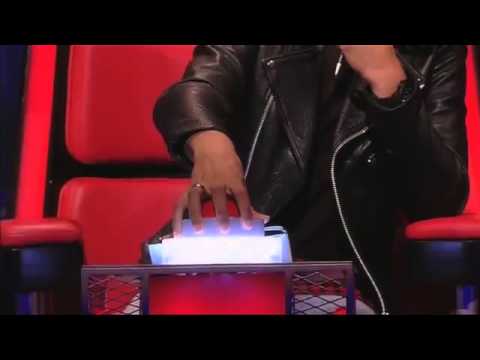 Blind Auditions, the Voice of Holland zanger Vincent Vilouca - Say Something (A Great Big World)