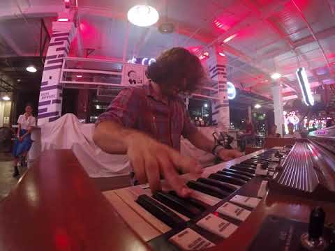 Hammond B3 organ Blues solo