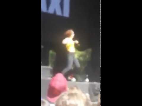 Videoclip de PVP (Live) — Therapie TAXI